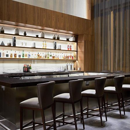 Ac Hotel By Marriott Madison Downtown Εξωτερικό φωτογραφία