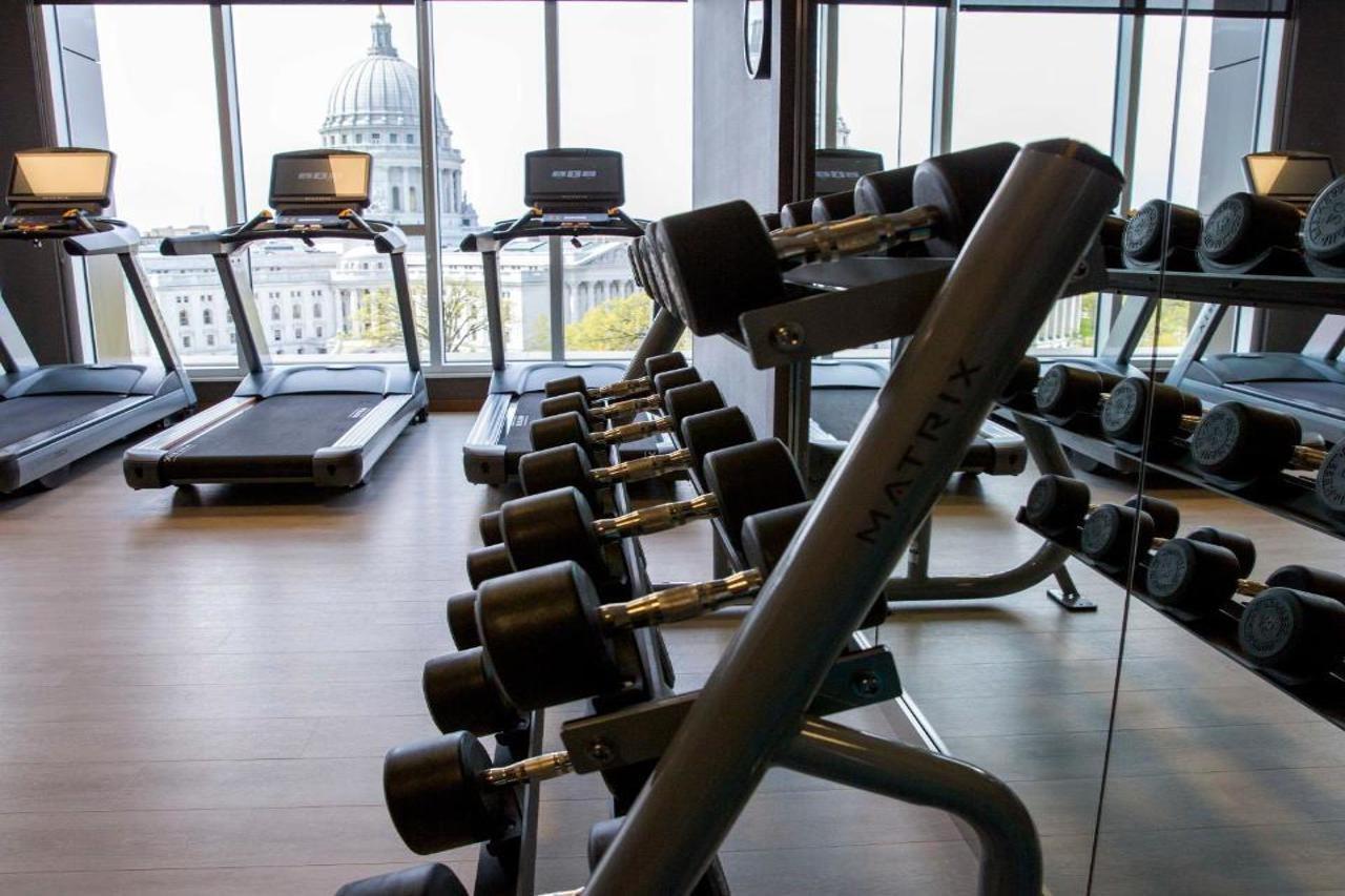 Ac Hotel By Marriott Madison Downtown Εξωτερικό φωτογραφία