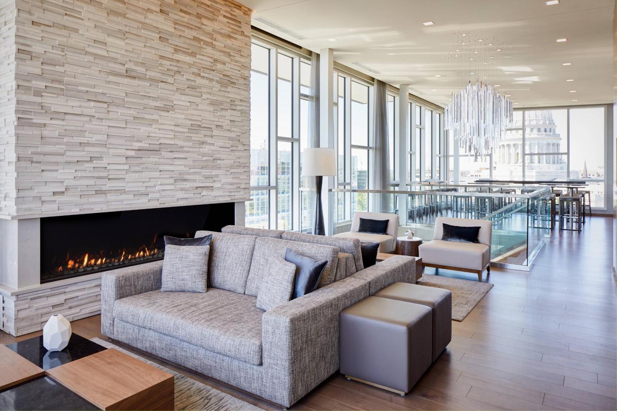 Ac Hotel By Marriott Madison Downtown Εξωτερικό φωτογραφία