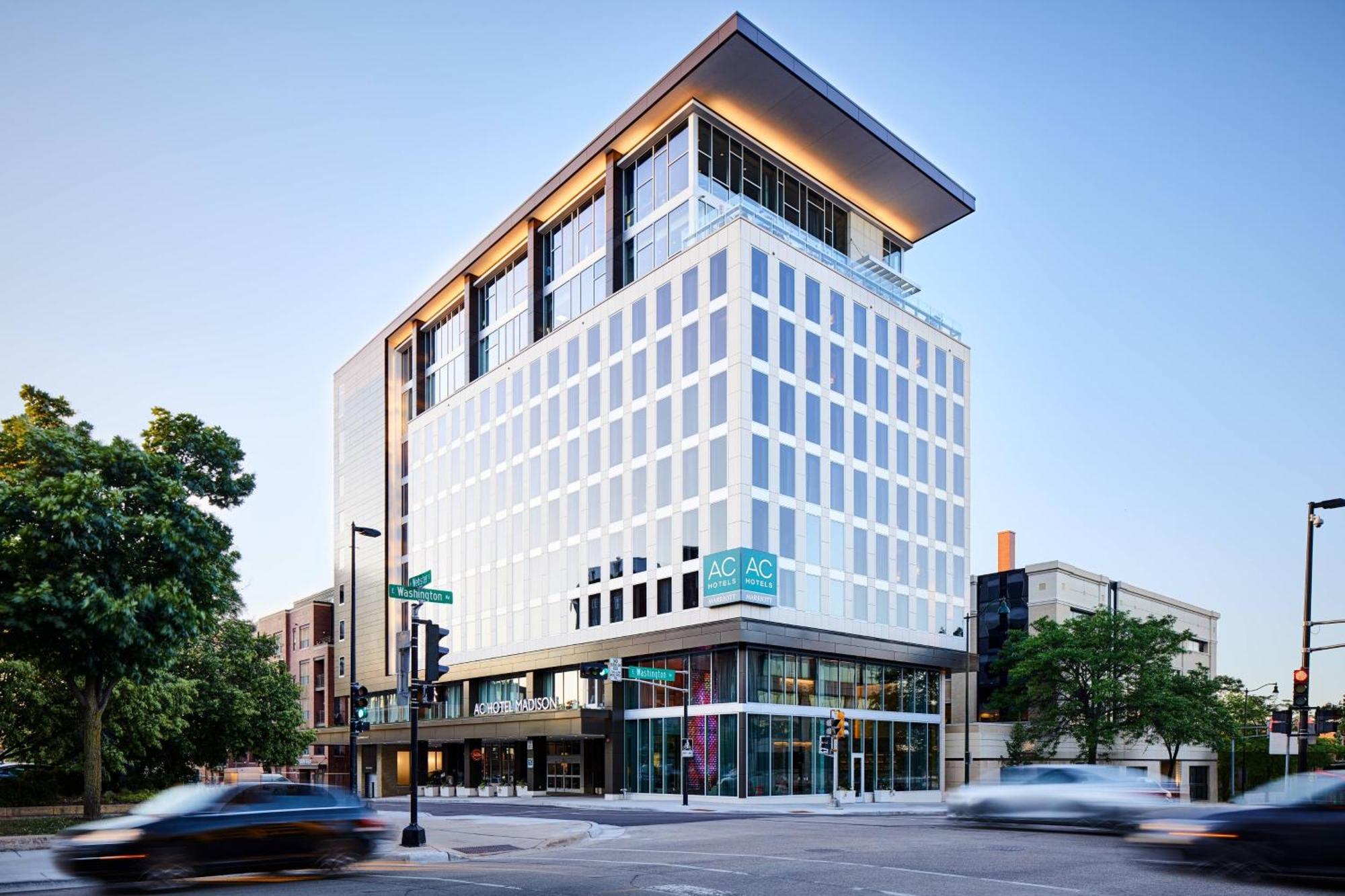 Ac Hotel By Marriott Madison Downtown Εξωτερικό φωτογραφία